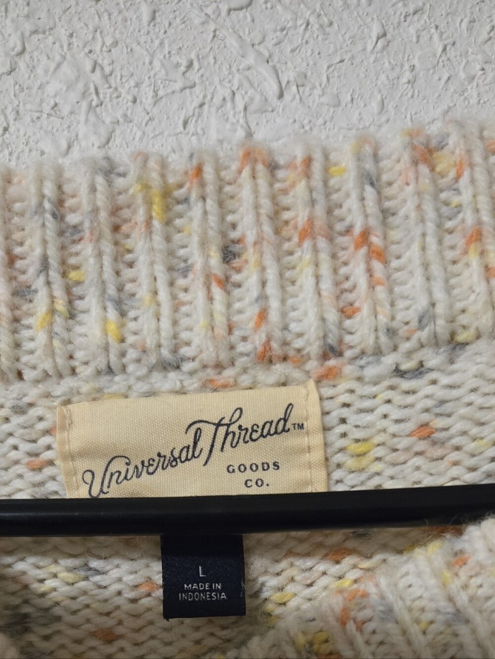 Umiversal Thread Sweater - Picture 2 of 4